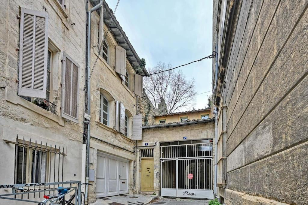 La Bulle - Parking Gratuit En Souterrain - 2 Mins Du Palais Des Papes - Clim Ac - Wifi Avignon Exterior foto
