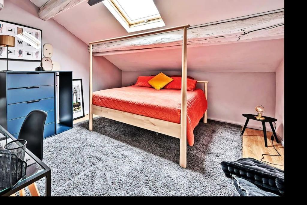 La Bulle - Parking Gratuit En Souterrain - 2 Mins Du Palais Des Papes - Clim Ac - Wifi Avignon Exterior foto